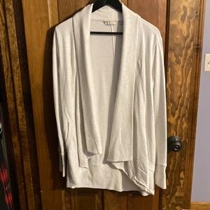 Athleta Pranayama Wrap Light Gray EUC